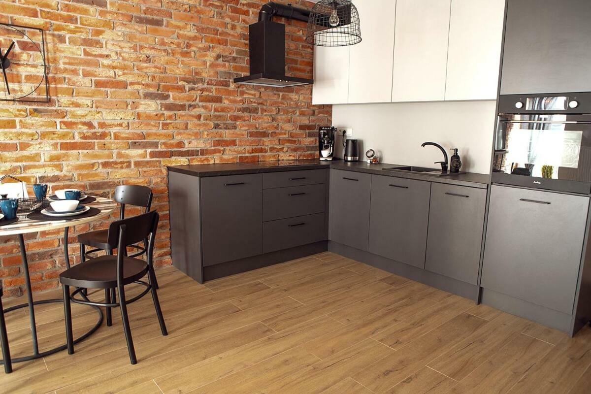Concept Red Apartment Krakov Exteriér fotografie
